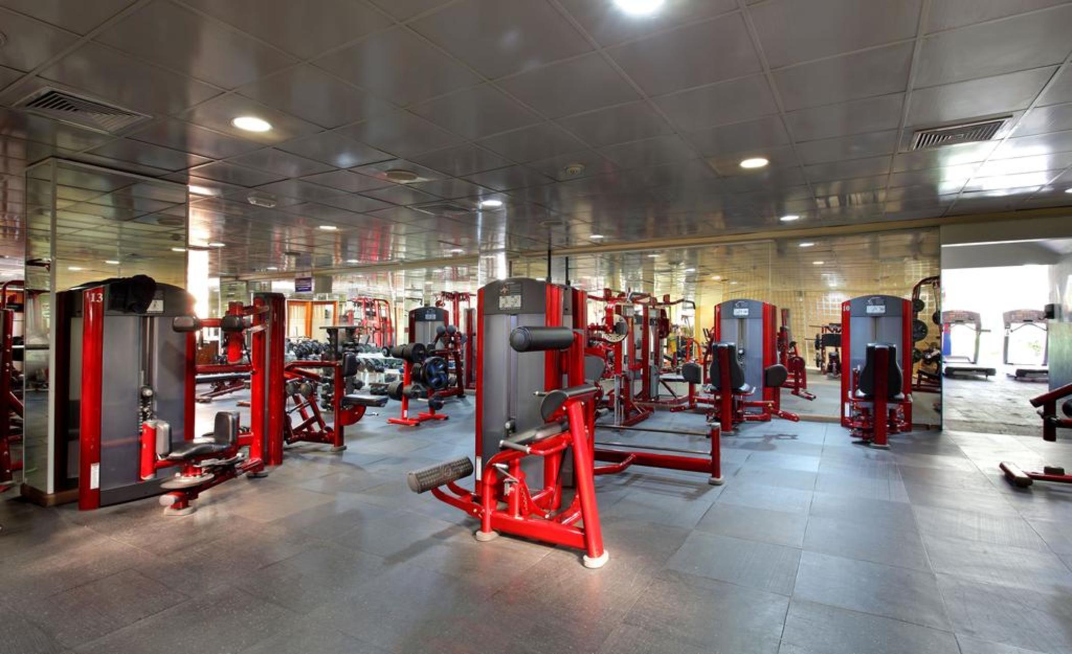 ドミニカン フィエスタ ホテル ＆ カジノ サントドミンゴ エクステリア 写真 The gym at the National Training Centre