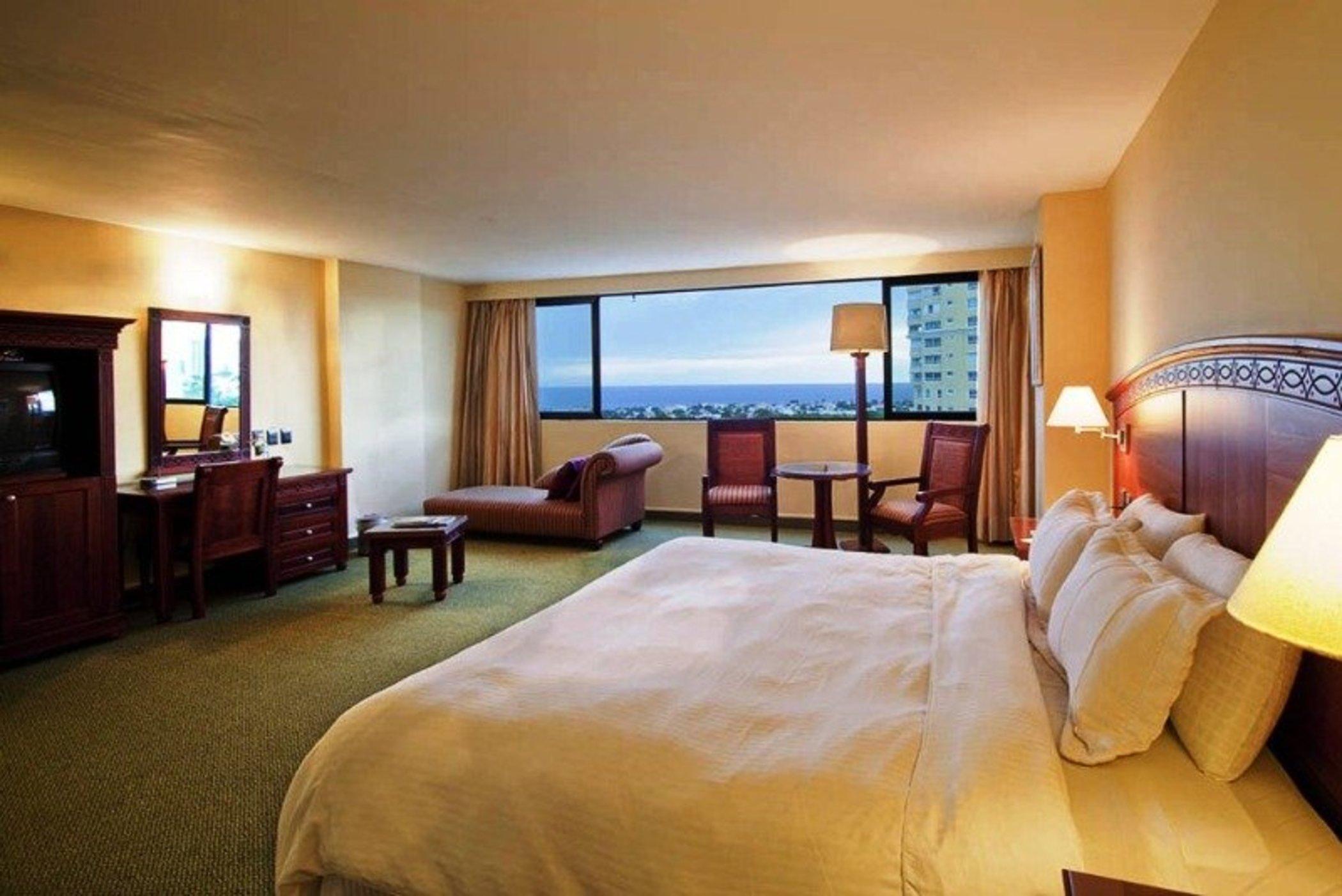 ドミニカン フィエスタ ホテル ＆ カジノ サントドミンゴ エクステリア 写真 A guest room at the Hilton San Diego Bayfront